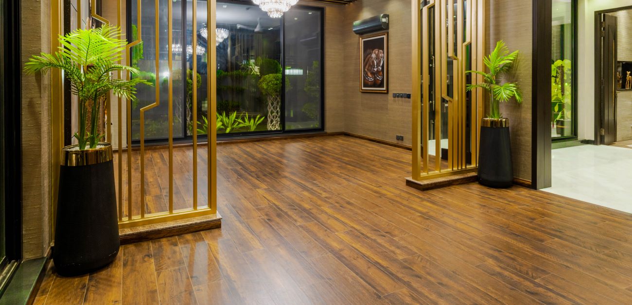 Choosing Heavy Traffic Vinyl Flooring for Hotel Longevity