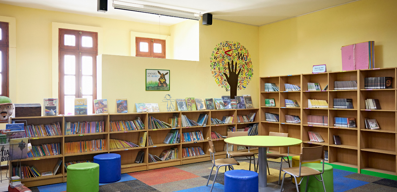 Where Easy-Clean Wallcoverings Matter Most in Schools